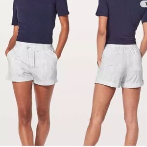 Best 25+ Deals for Lululemon Spring Break Away Short | Poshmark